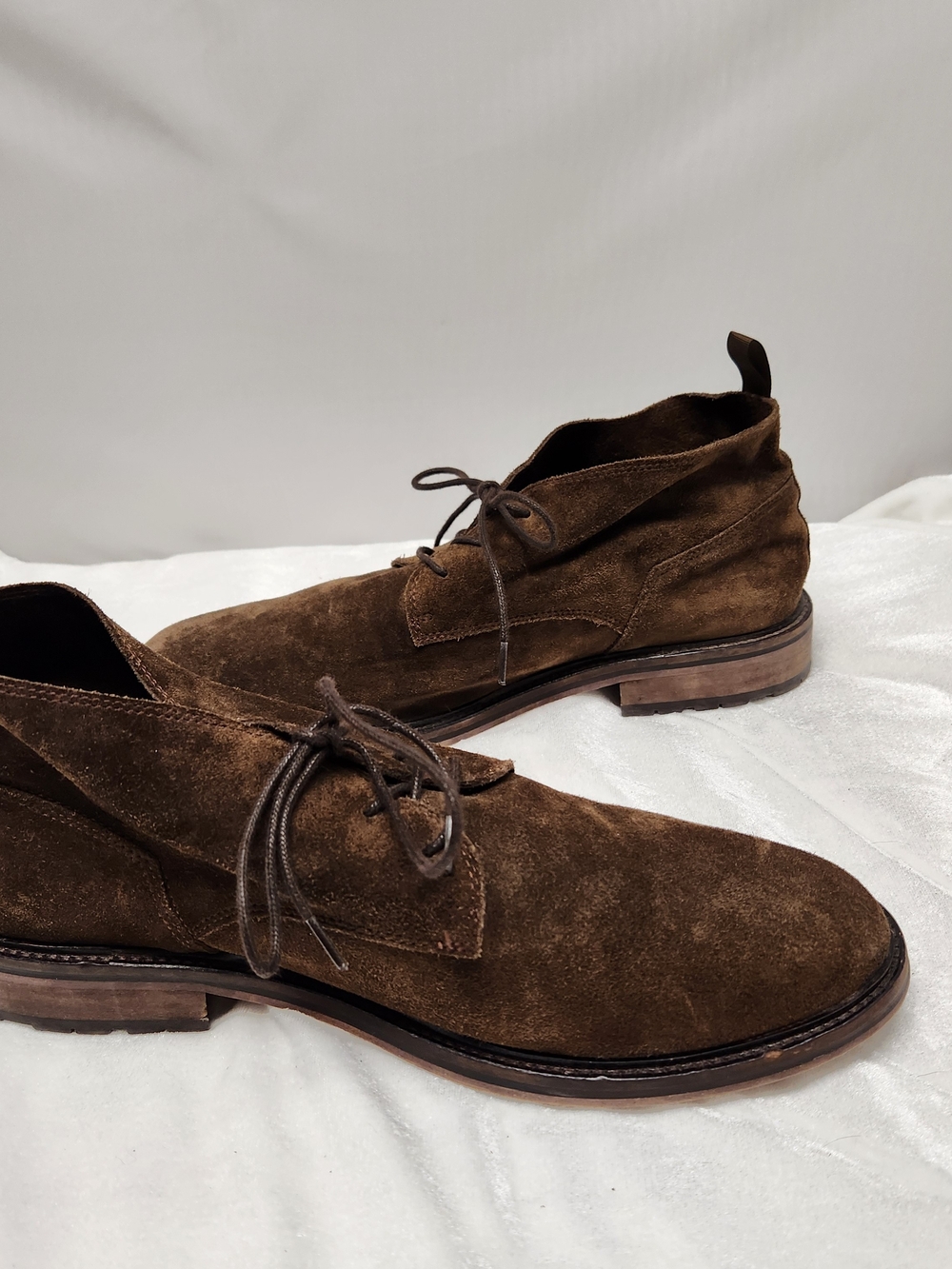 Bruno Magli Brown Suede Chukka Boots